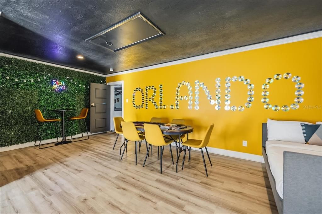 En Venta: $849,000 (6 camas, 4 baños, 5133 Pies cuadrados)