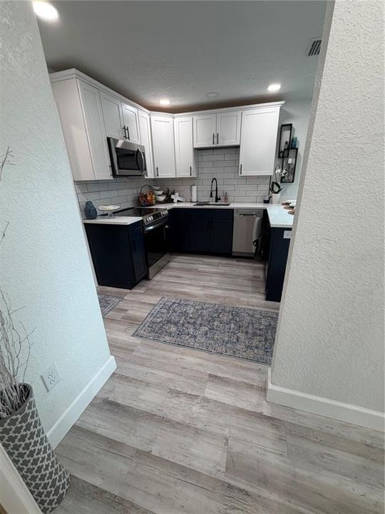 For Sale: $334,900 (2 beds, 2 baths, 764 Square Feet)