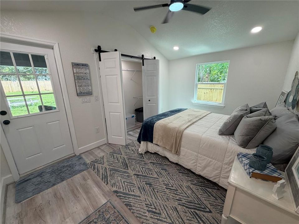 For Sale: $334,900 (2 beds, 2 baths, 764 Square Feet)