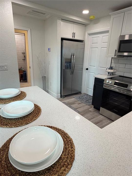 For Sale: $334,900 (2 beds, 2 baths, 764 Square Feet)