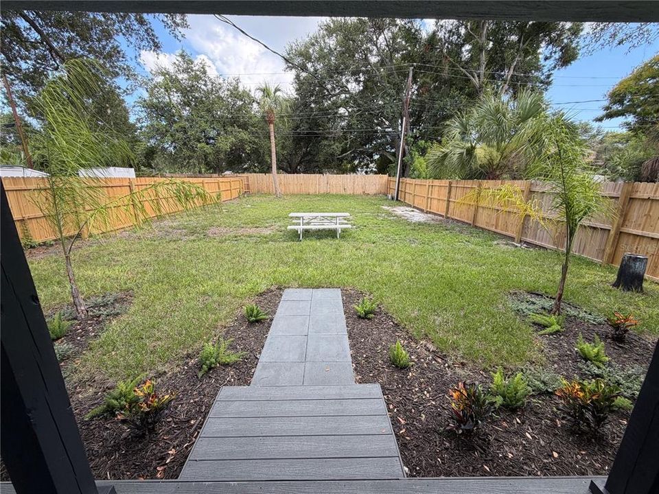 For Sale: $334,900 (2 beds, 2 baths, 764 Square Feet)