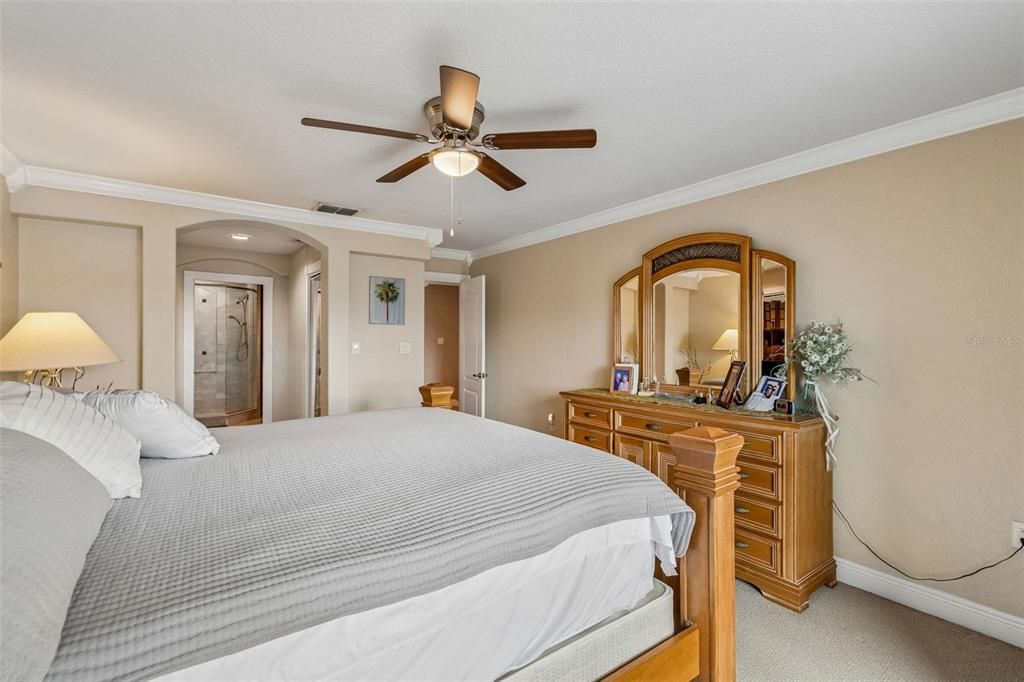 For Sale: $575,000 (3 beds, 2 baths, 1879 Square Feet)