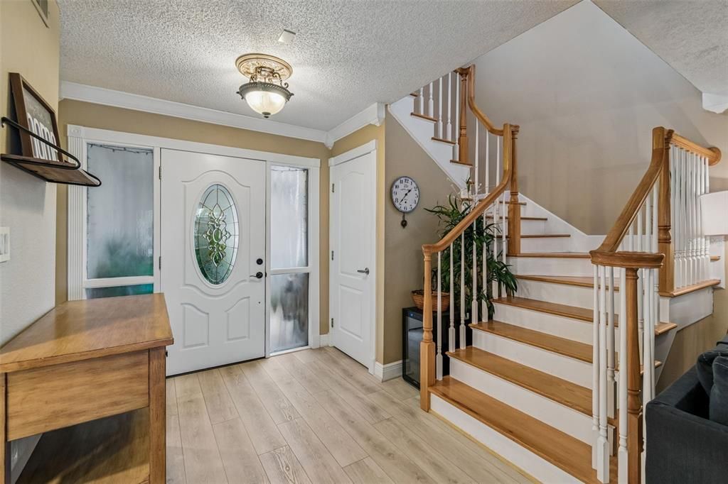 For Sale: $575,000 (3 beds, 2 baths, 1879 Square Feet)