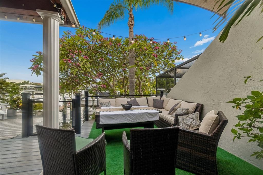 For Sale: $575,000 (3 beds, 2 baths, 1879 Square Feet)