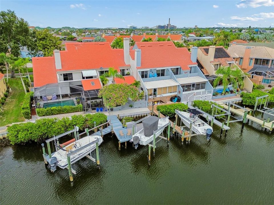 For Sale: $575,000 (3 beds, 2 baths, 1879 Square Feet)