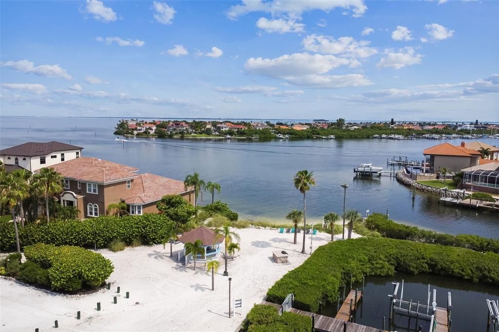 For Sale: $575,000 (3 beds, 2 baths, 1879 Square Feet)