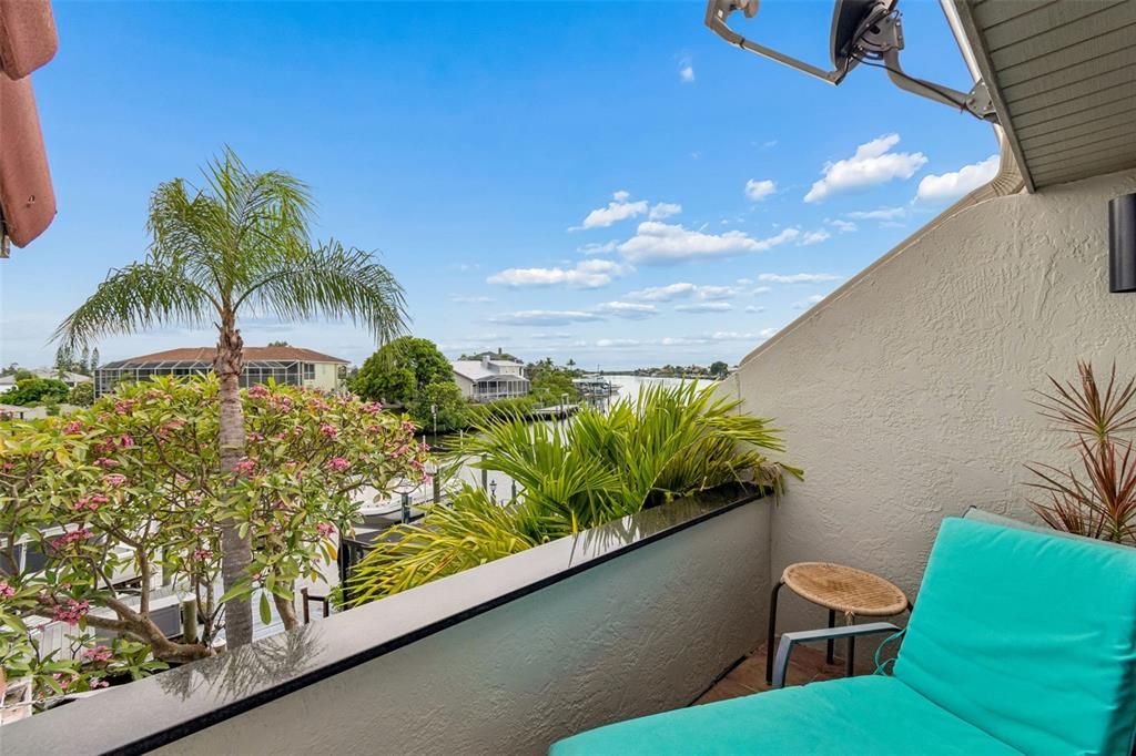 For Sale: $575,000 (3 beds, 2 baths, 1879 Square Feet)