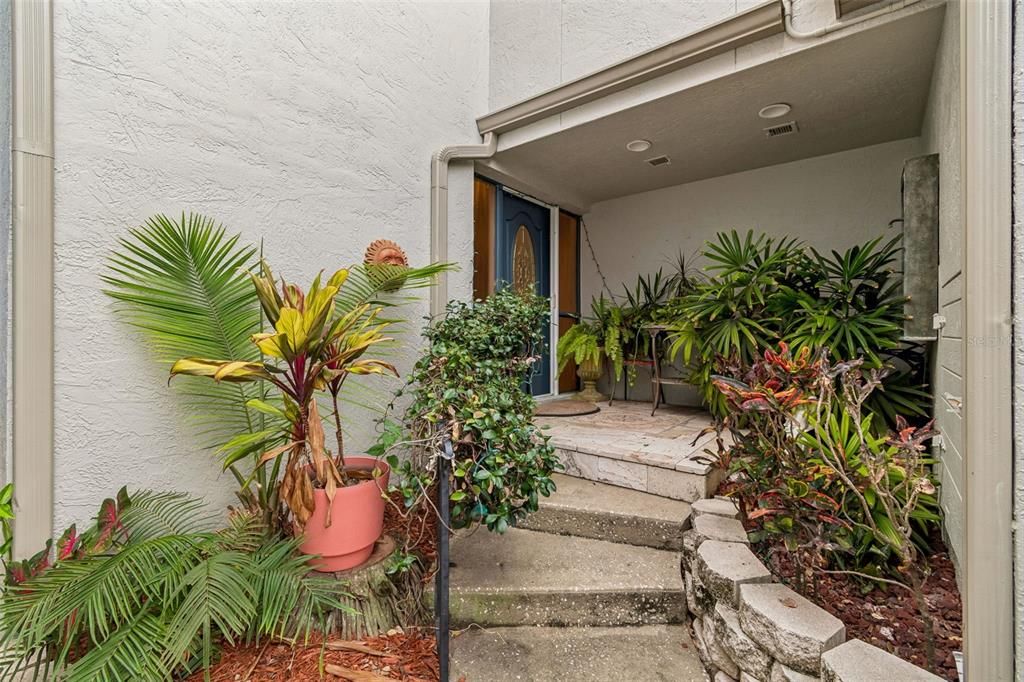 For Sale: $575,000 (3 beds, 2 baths, 1879 Square Feet)