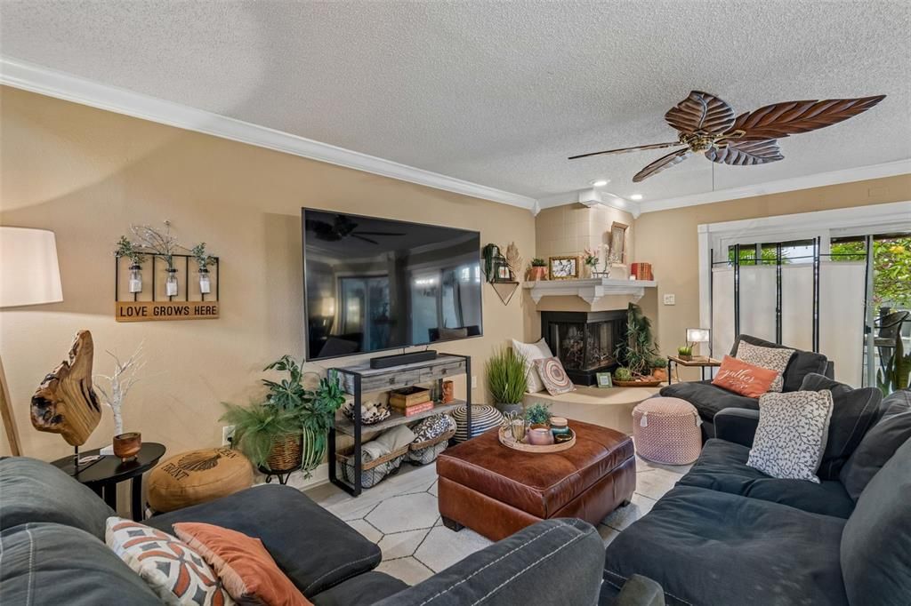 For Sale: $575,000 (3 beds, 2 baths, 1879 Square Feet)