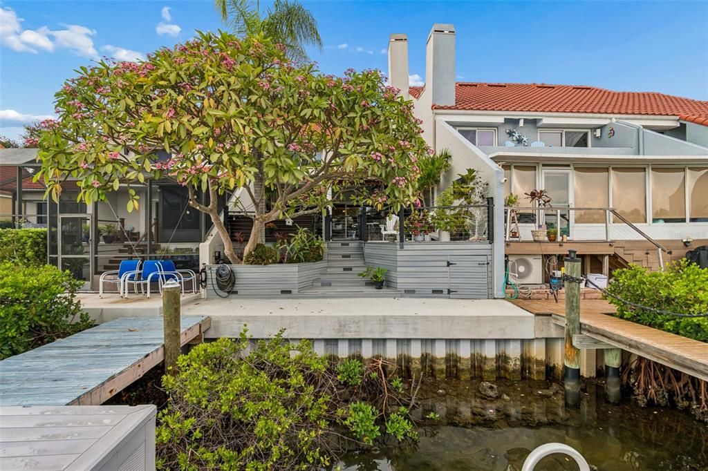 For Sale: $575,000 (3 beds, 2 baths, 1879 Square Feet)