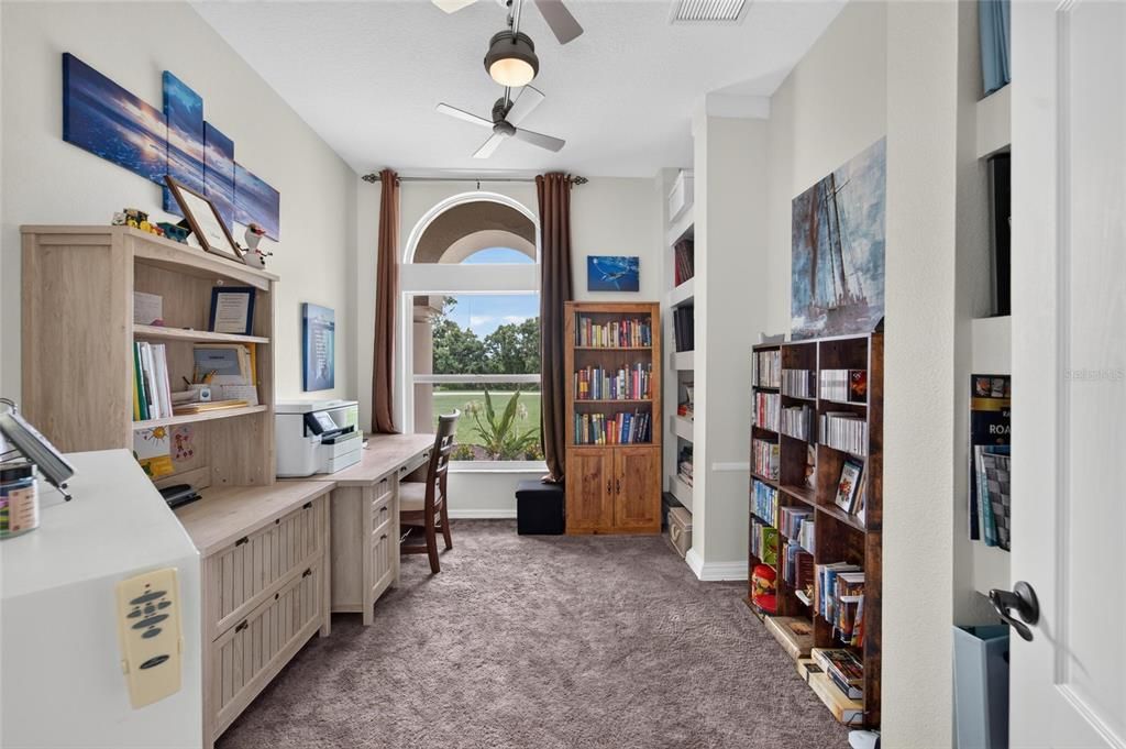 For Sale: $927,000 (5 beds, 4 baths, 3117 Square Feet)