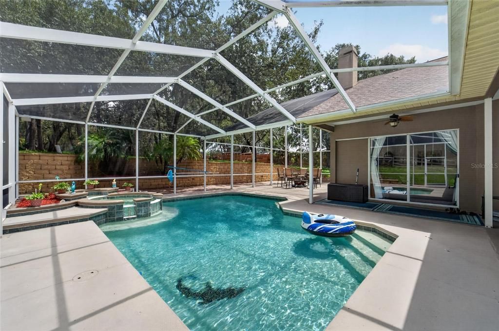 For Sale: $927,000 (5 beds, 4 baths, 3117 Square Feet)