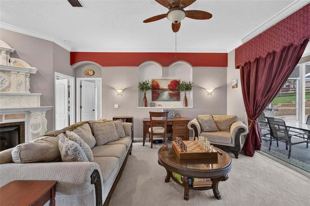 For Sale: $927,000 (5 beds, 4 baths, 3117 Square Feet)