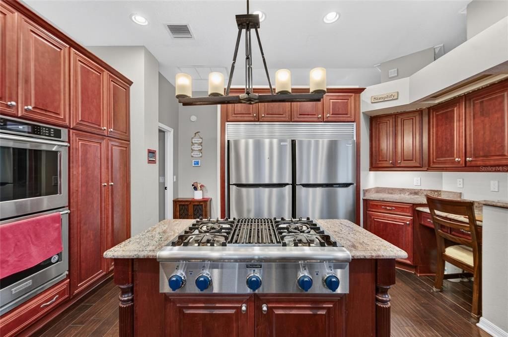 For Sale: $927,000 (5 beds, 4 baths, 3117 Square Feet)