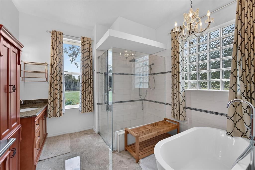 For Sale: $927,000 (5 beds, 4 baths, 3117 Square Feet)