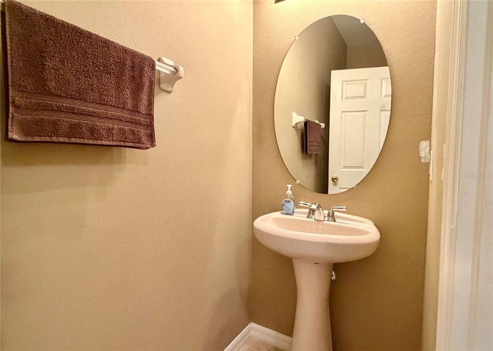 В аренду: $1,950 (3 спален, 2 ванн, 1203 Квадратных фут)