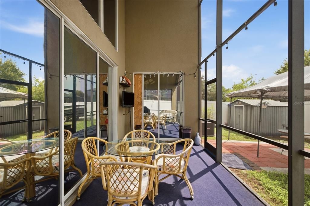 En Venta: $375,000 (3 camas, 2 baños, 2351 Pies cuadrados)