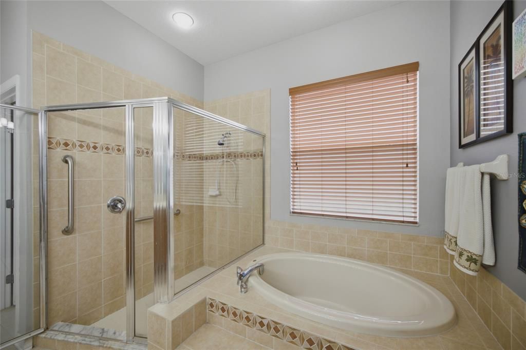 En Venta: $375,000 (3 camas, 2 baños, 2351 Pies cuadrados)