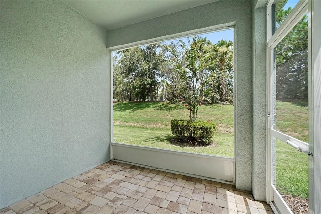 For Sale: $299,900 (3 beds, 2 baths, 1618 Square Feet)