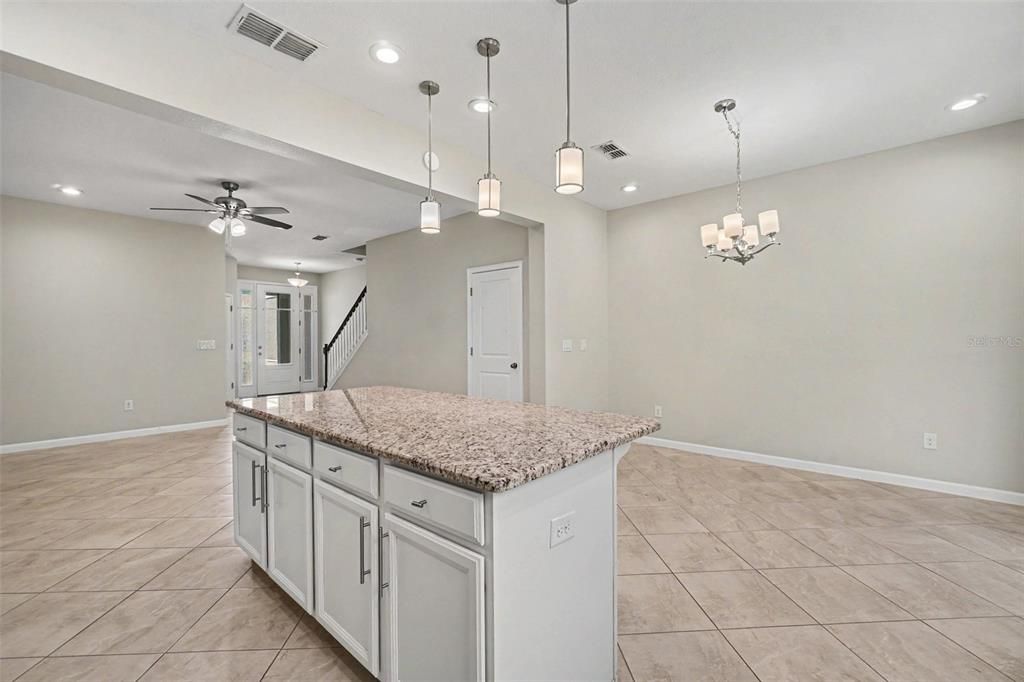 For Sale: $299,900 (3 beds, 2 baths, 1618 Square Feet)