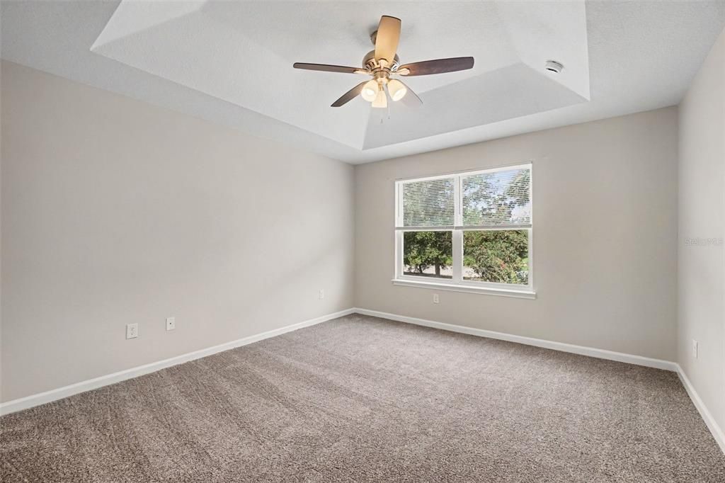 For Sale: $299,900 (3 beds, 2 baths, 1618 Square Feet)
