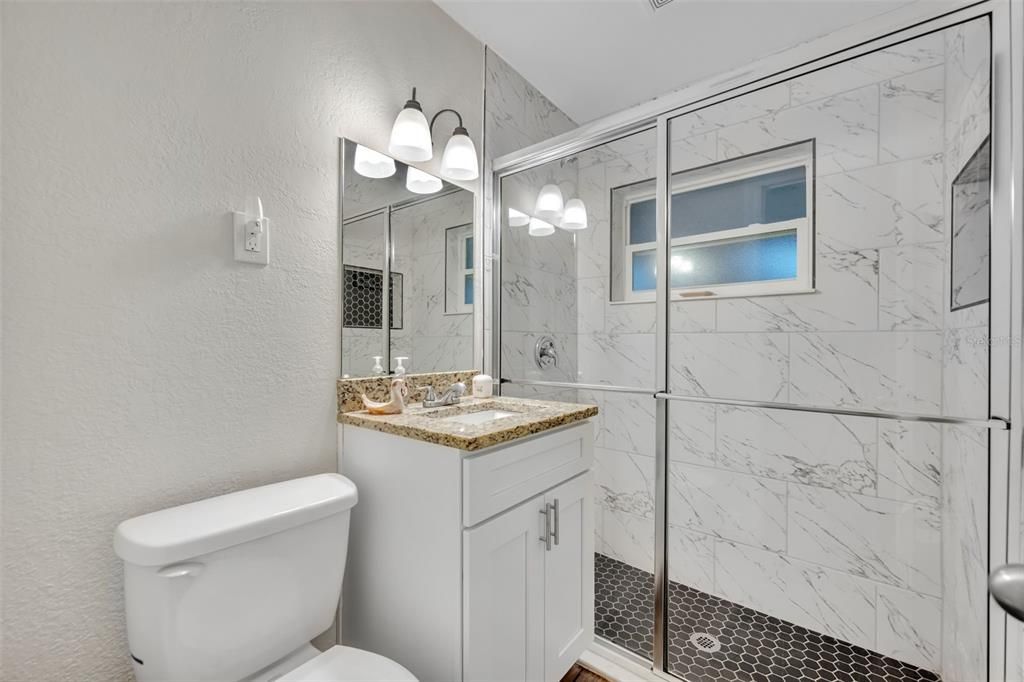 В аренду: $2,300 (3 спален, 2 ванн, 1318 Квадратных фут)