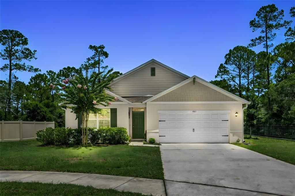 Active With Contract: $365,000 (4 beds, 2 baths, 1836 Square Feet)
