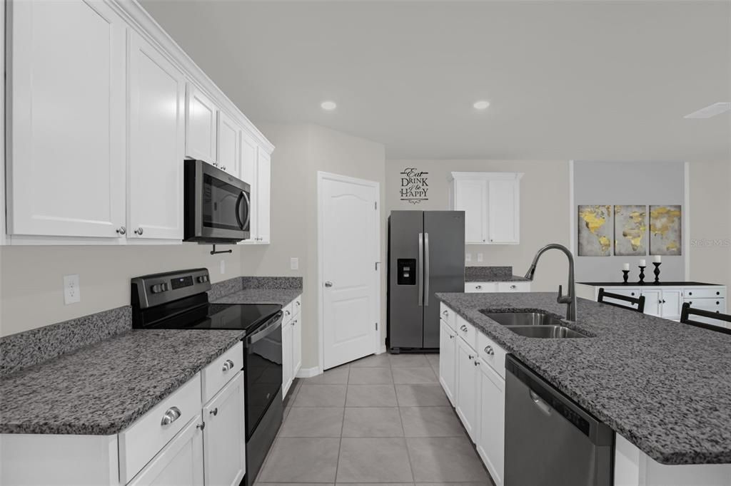 Active With Contract: $365,000 (4 beds, 2 baths, 1836 Square Feet)