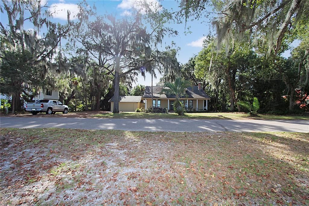 For Rent: $2,845 (4 beds, 2 baths, 2200 Square Feet)
