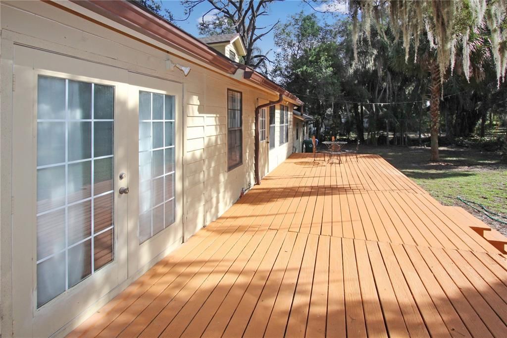 For Rent: $2,845 (4 beds, 2 baths, 2200 Square Feet)