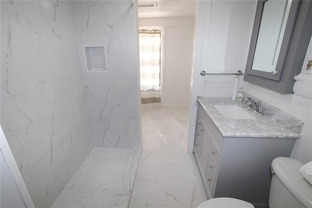 For Rent: $2,845 (4 beds, 2 baths, 2200 Square Feet)