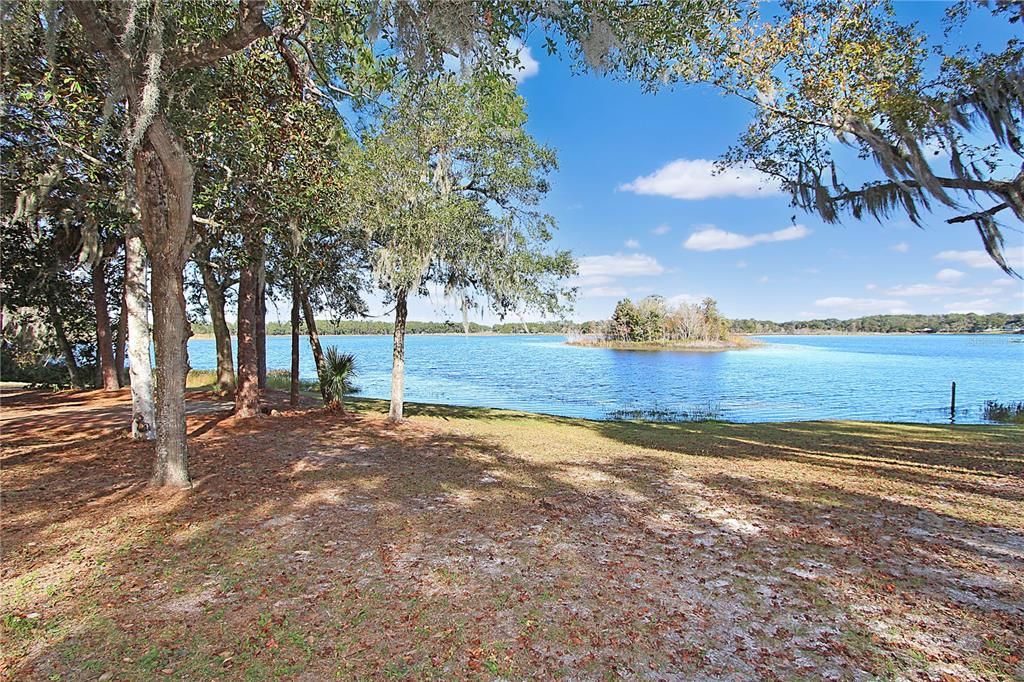 For Rent: $2,845 (4 beds, 2 baths, 2200 Square Feet)