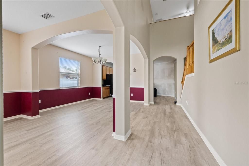 На продажу: $599,900 (5 спален, 3 ванн, 3207 Квадратных фут)