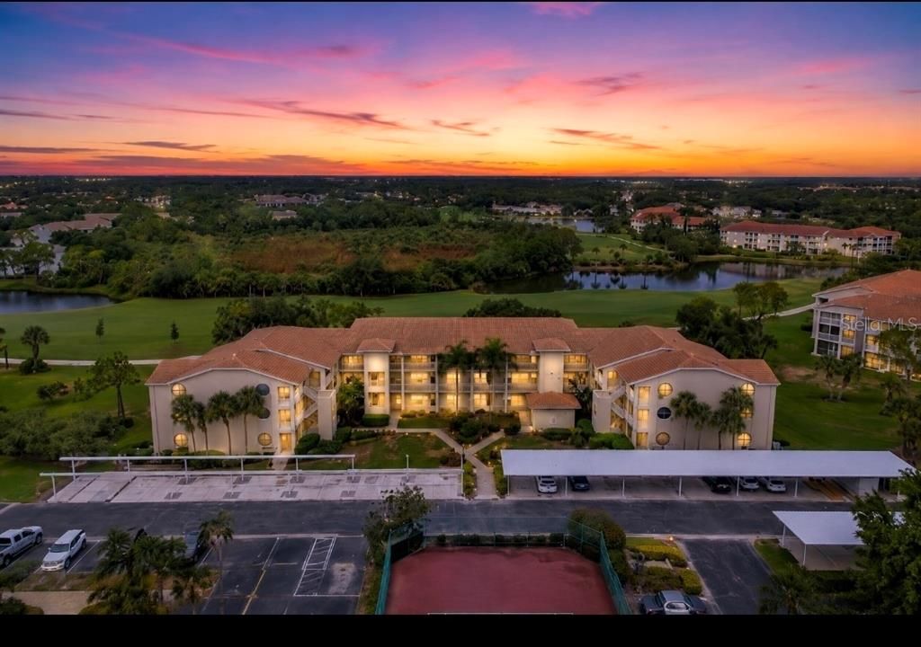 En Venta: $289,000 (2 camas, 2 baños, 1106 Pies cuadrados)