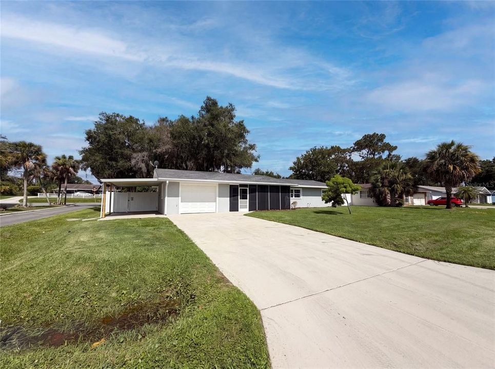 For Sale: $325,000 (3 beds, 2 baths, 1732 Square Feet)
