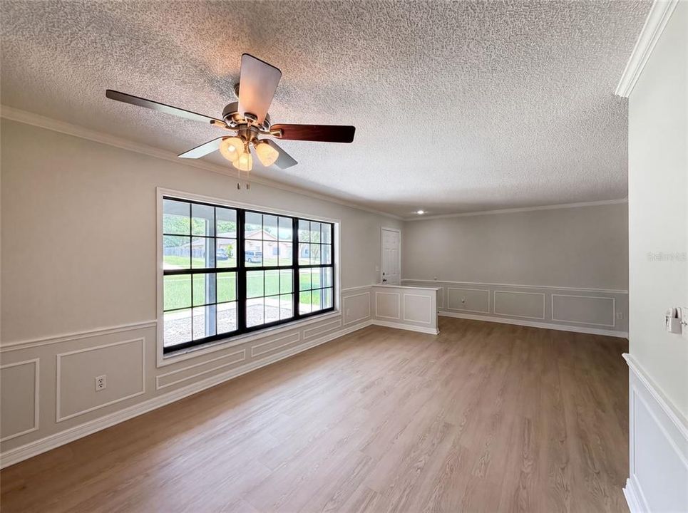 For Sale: $224,000 (3 beds, 2 baths, 1615 Square Feet)