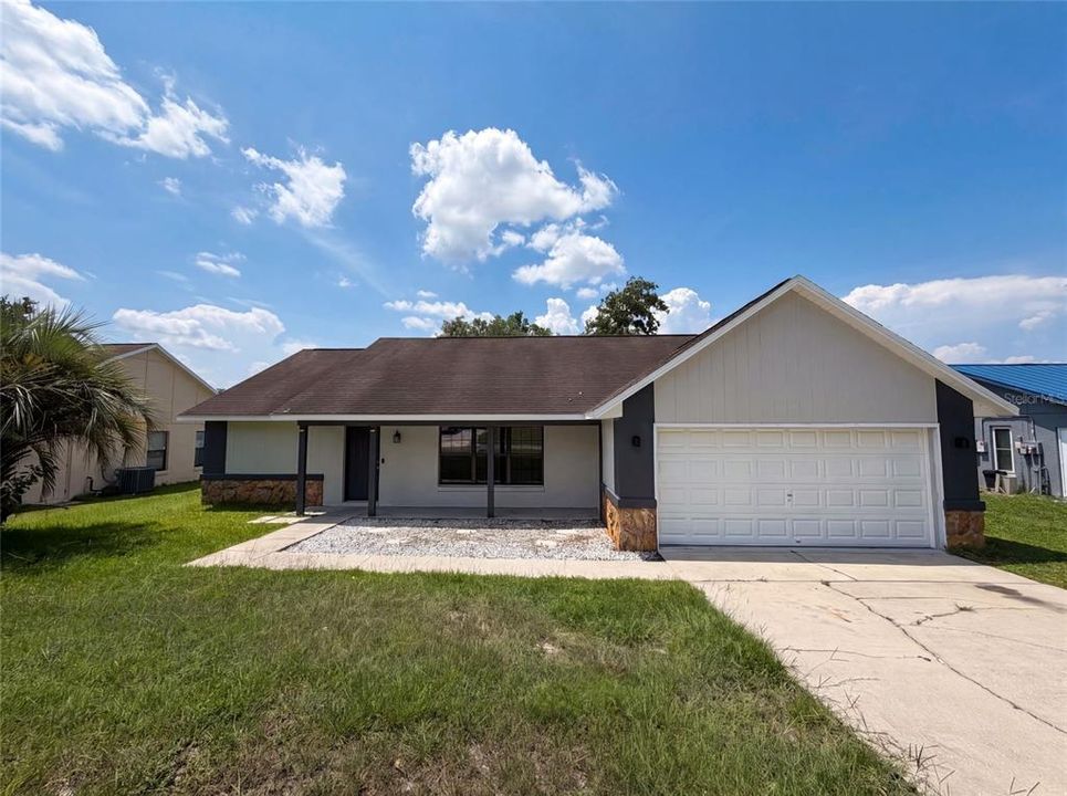 For Sale: $224,000 (3 beds, 2 baths, 1615 Square Feet)
