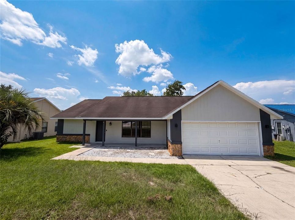 For Sale: $224,000 (3 beds, 2 baths, 1615 Square Feet)