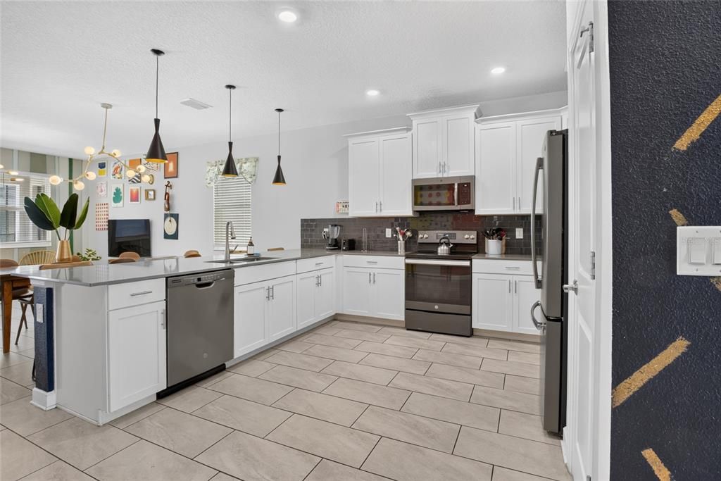 For Sale: $770,000 (8 beds, 5 baths, 4305 Square Feet)