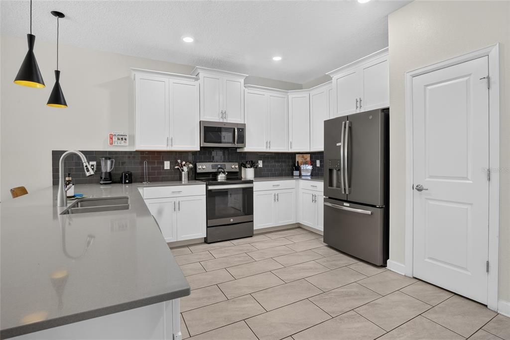 For Sale: $770,000 (8 beds, 5 baths, 4305 Square Feet)