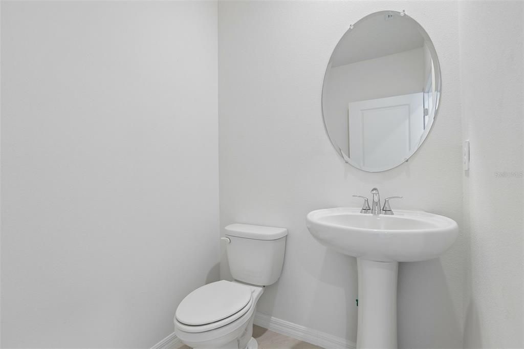 En Venta: $365,850 (4 camas, 2 baños, 2503 Pies cuadrados)
