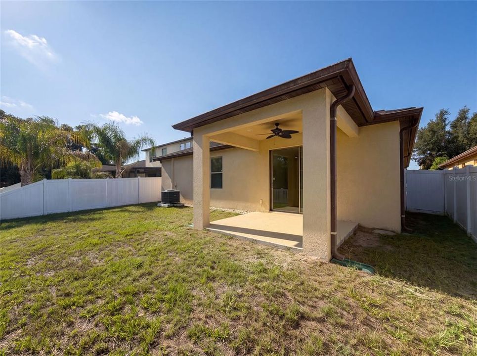 На продажу: $320,000 (3 спален, 2 ванн, 1978 Квадратных фут)