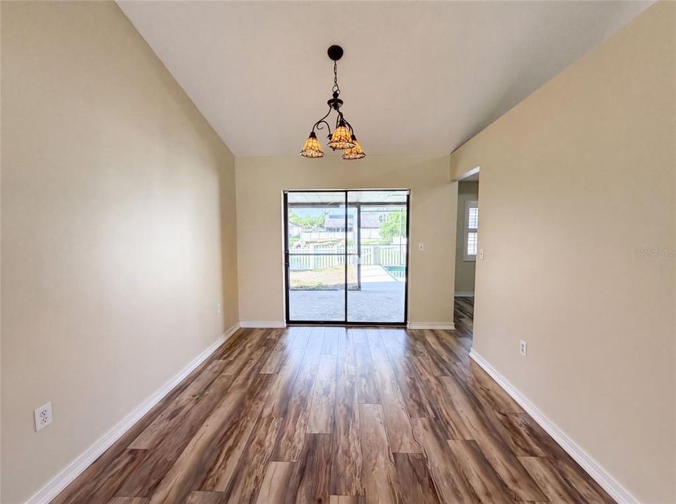 En Venta: $390,000 (3 camas, 2 baños, 1349 Pies cuadrados)