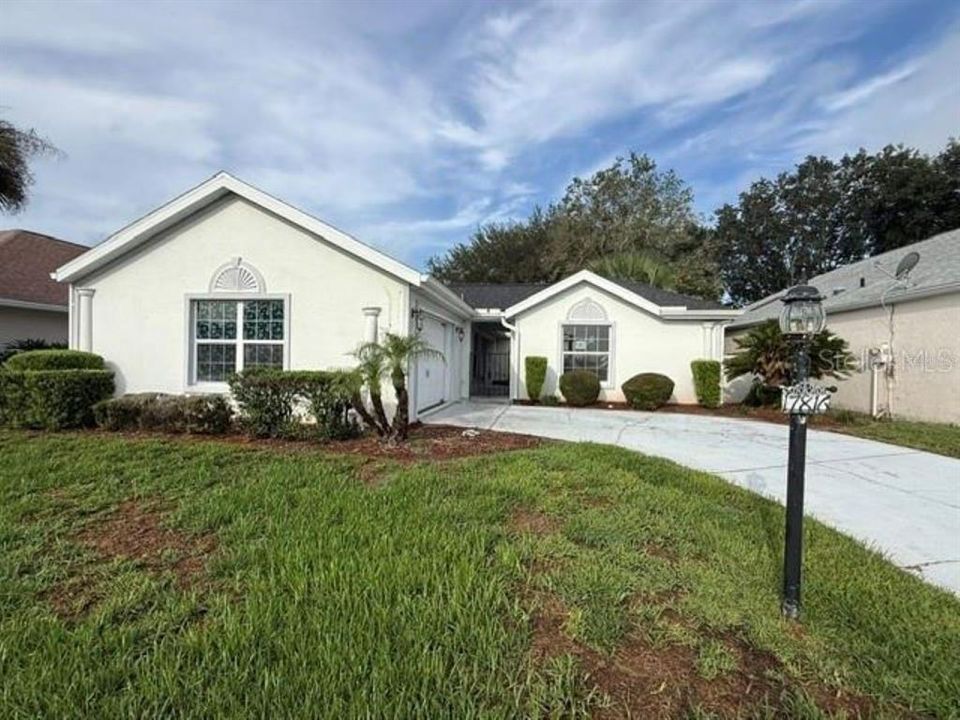 For Sale: $229,000 (3 beds, 2 baths, 1574 Square Feet)