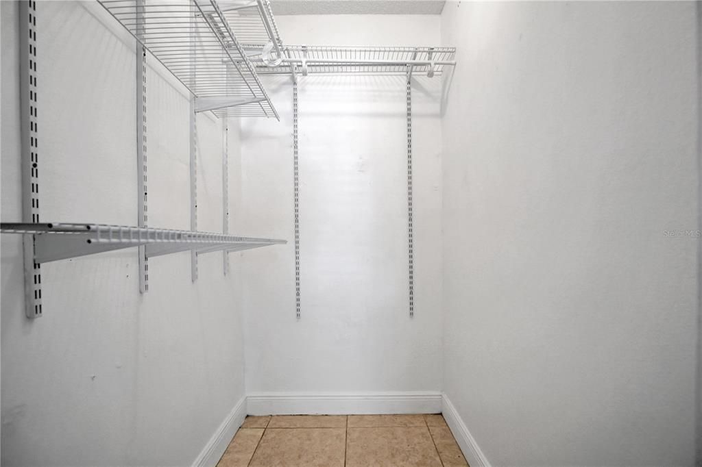 For Rent: $2,295 (3 beds, 2 baths, 1623 Square Feet)