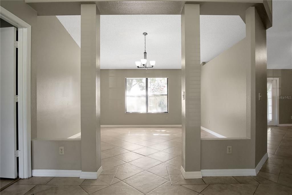 For Rent: $2,295 (3 beds, 2 baths, 1623 Square Feet)