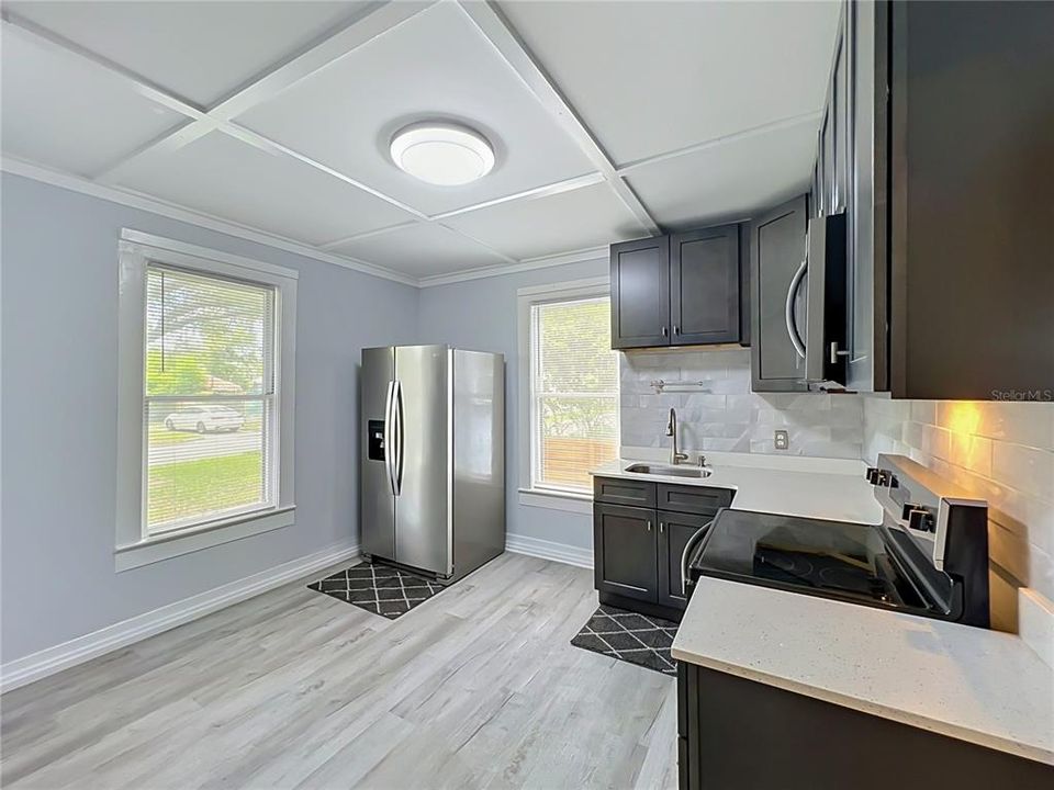 For Sale: $349,000 (3 beds, 2 baths, 1257 Square Feet)