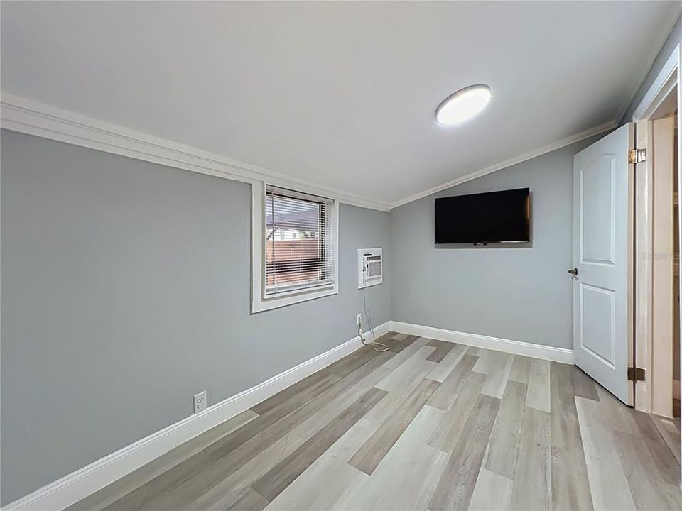 For Sale: $349,000 (3 beds, 2 baths, 1257 Square Feet)