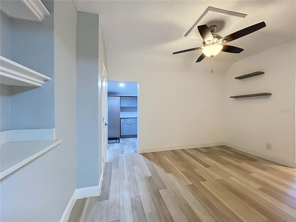 For Sale: $349,000 (3 beds, 2 baths, 1257 Square Feet)