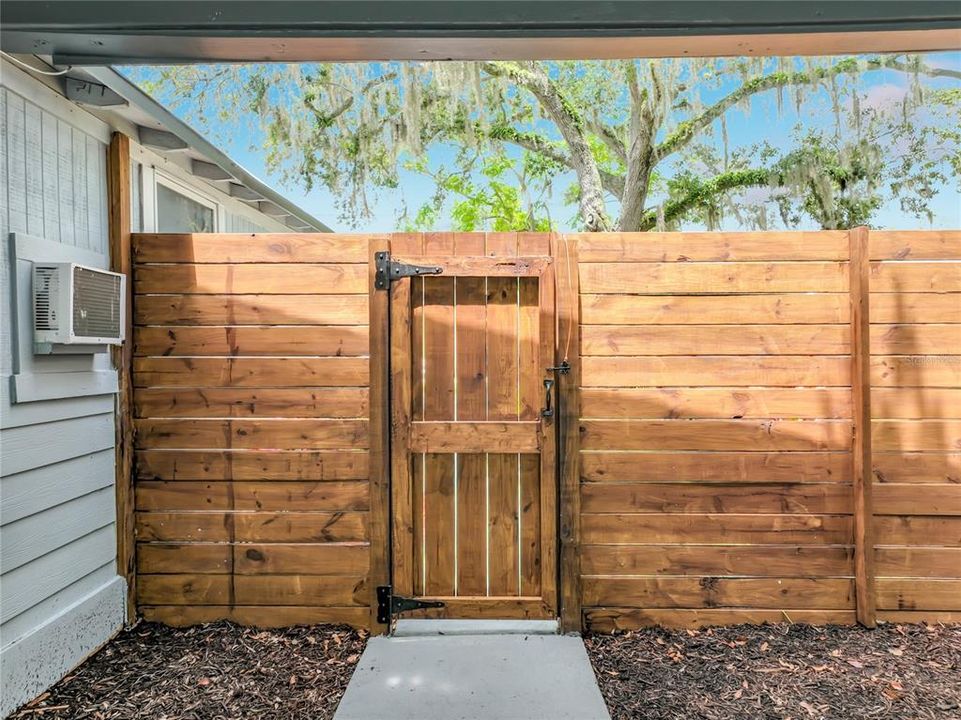 For Sale: $349,000 (3 beds, 2 baths, 1257 Square Feet)